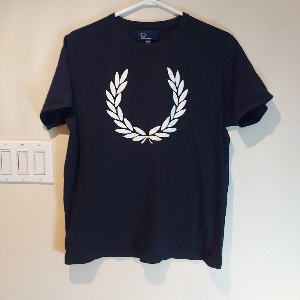 ❣️Kids Fred Perry black t-shirt size L (#147)